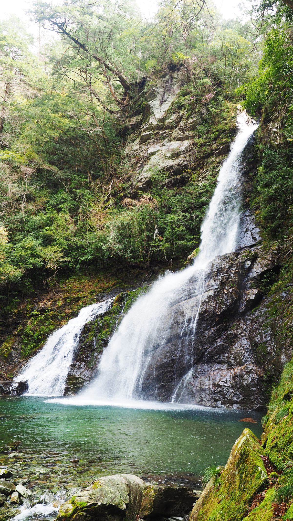 Hiryu no Taki waterfalls